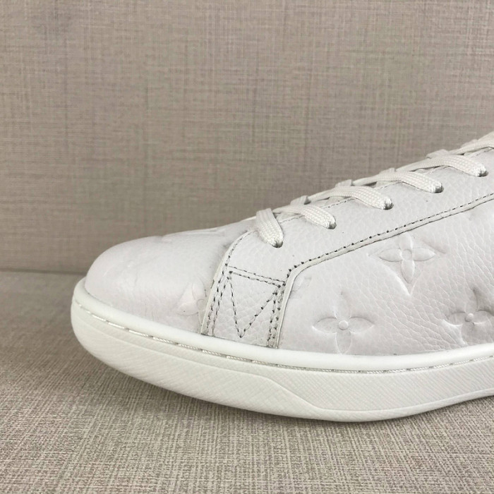 lou1su1tt Frontraw Sneaker
