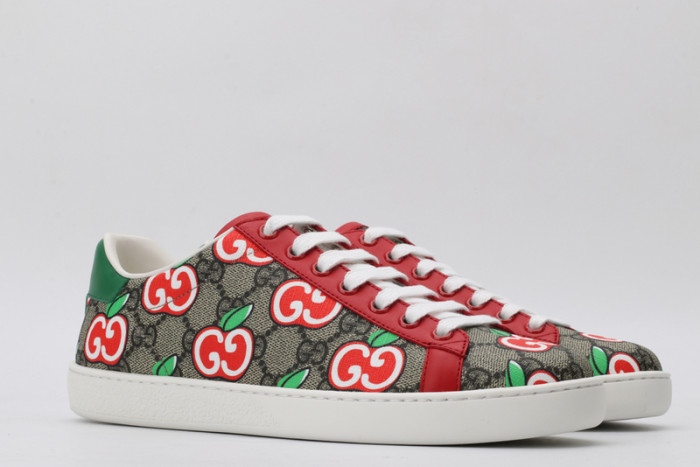 Gu66 Ace Embroidered Low-Top Sneaker