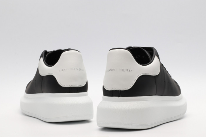 MQ Sneakers
