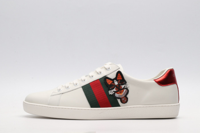 Gu66 Ace Embroidered Low-Top Sneaker