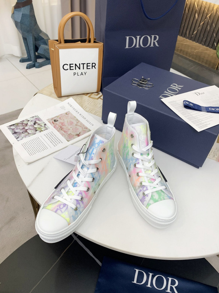 D10R B23 Oblique High Top Sneaker