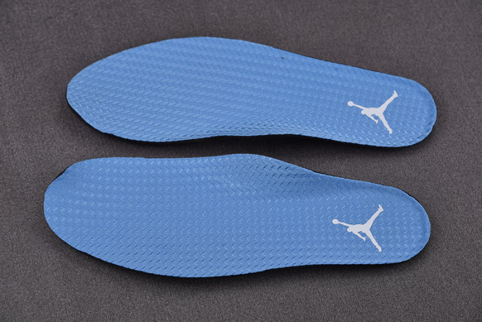 Air Jordan 5 Retro UNC University Blue DV1310-401