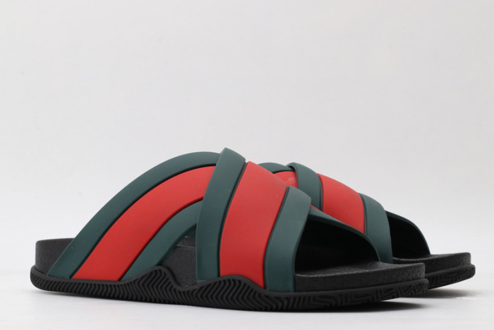 Gu66 SLIPPERS