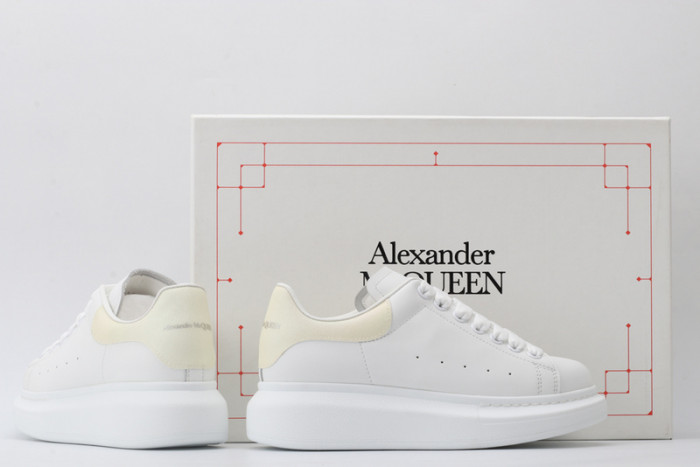 MQ Sneakers