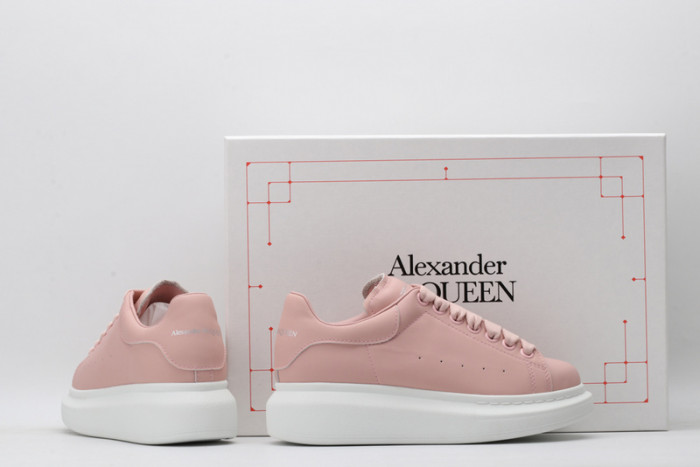 MQ Sneakers