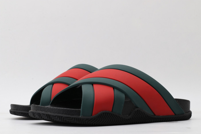 Gu66 SLIPPERS