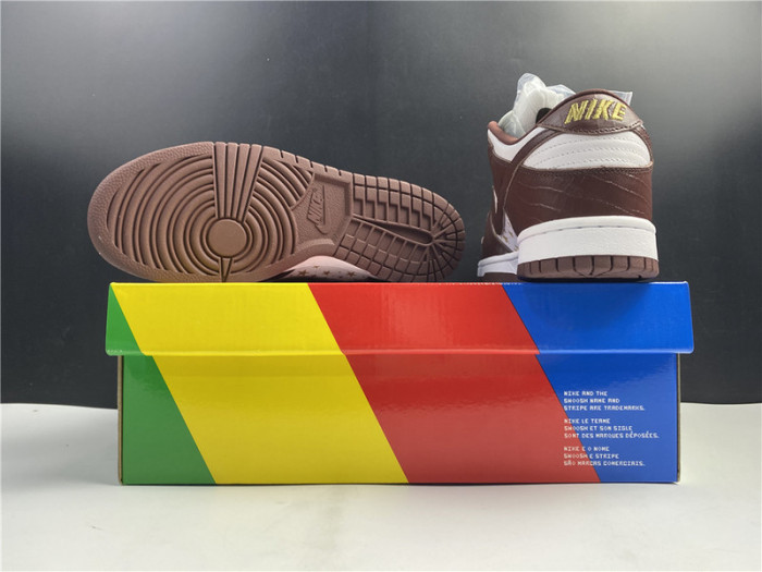 nike sb dunk low S*p*e stars barkroot brown (2021) dh3228-103