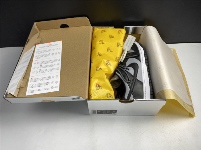 OFW x Nike Dunk Low CT0856 007