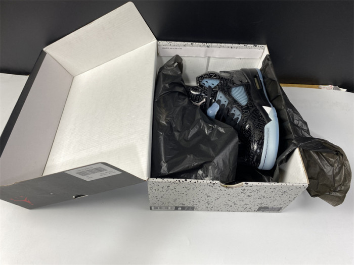 Air Jordan 5 Retro Doernbecher 633068-010