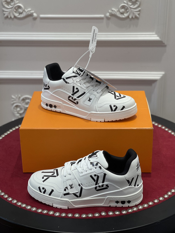 D00G7 Lou1su1tt SNEAKER LOW
