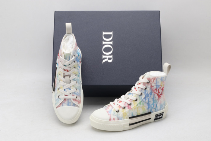 D10R B23 Oblique High Top Sneaker