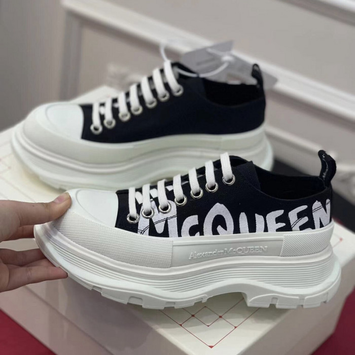 MQ Sneakers