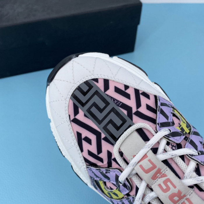VERS SNEAKERS