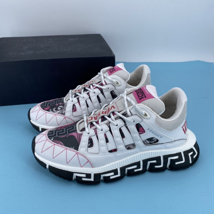 VERS SNEAKERS