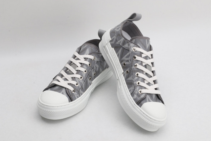 D10R B23 Sneakers Low Top