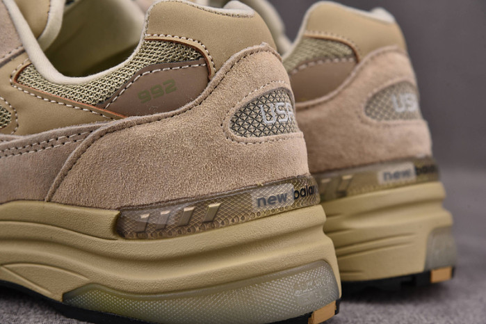 N3W BLANCE SNEAKER