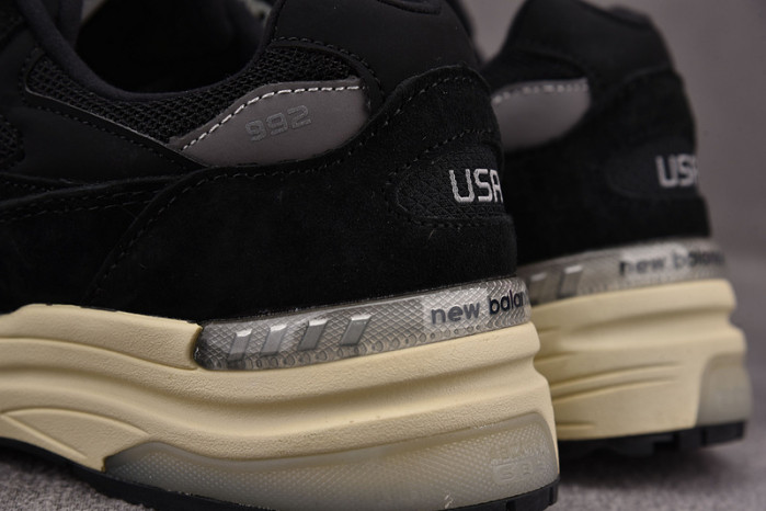 N3W BLANCE SNEAKER