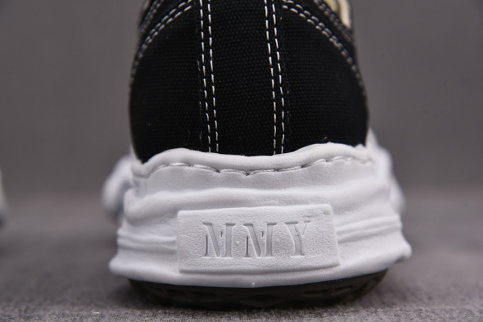 MAISON MIHARA YASUHIRO SNEAKER