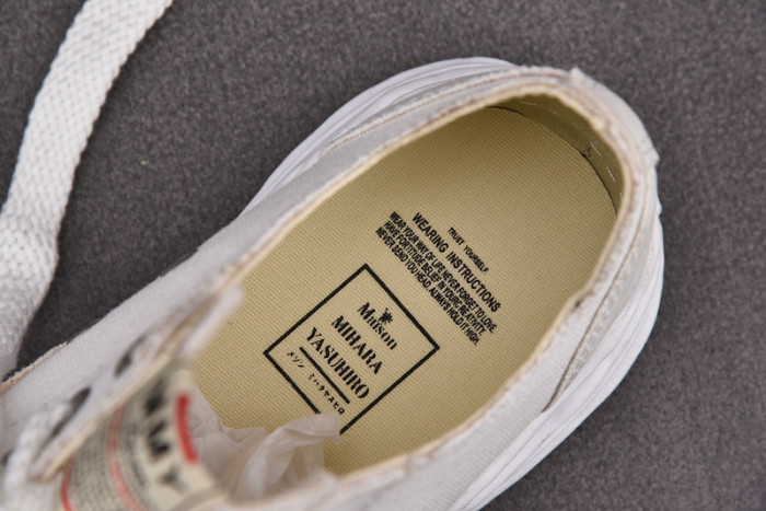 MAISON MIHARA YASUHIRO SNEAKER