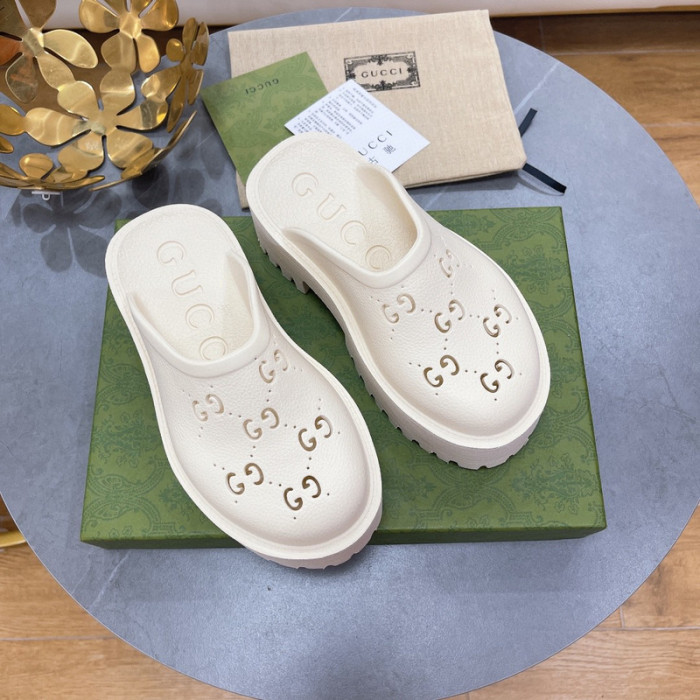 Gu66 SLIPPERS