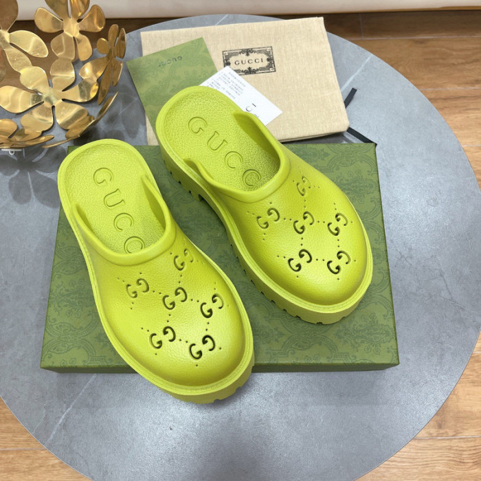 Gu66 SLIPPERS