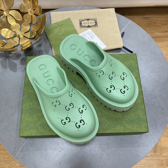 Gu66 SLIPPERS