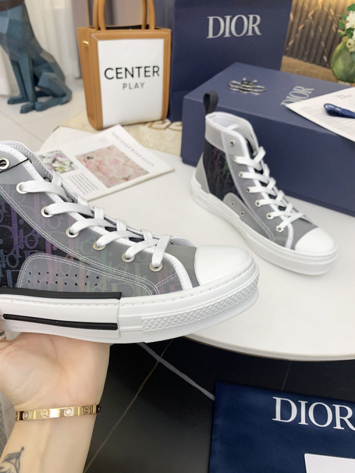 D10R B23 Oblique High Top Sneaker