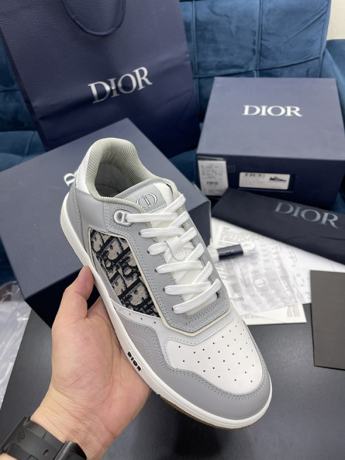 D10R B27 Sneaker