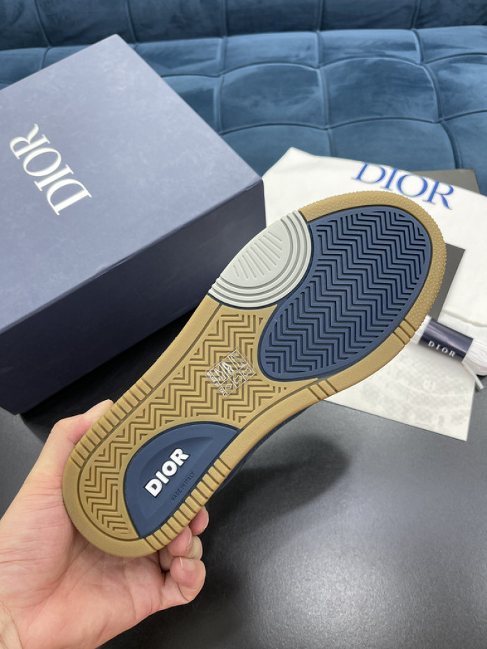 D10R B27 Sneaker