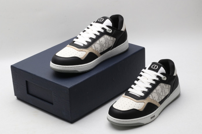 D10R B27 Sneaker