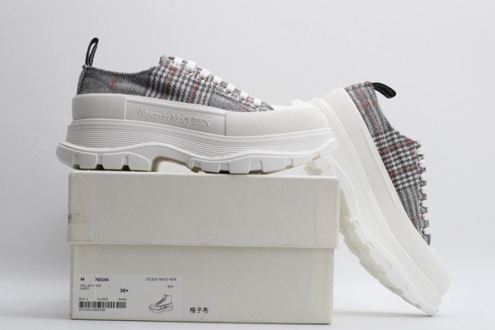 MQ Sneakers