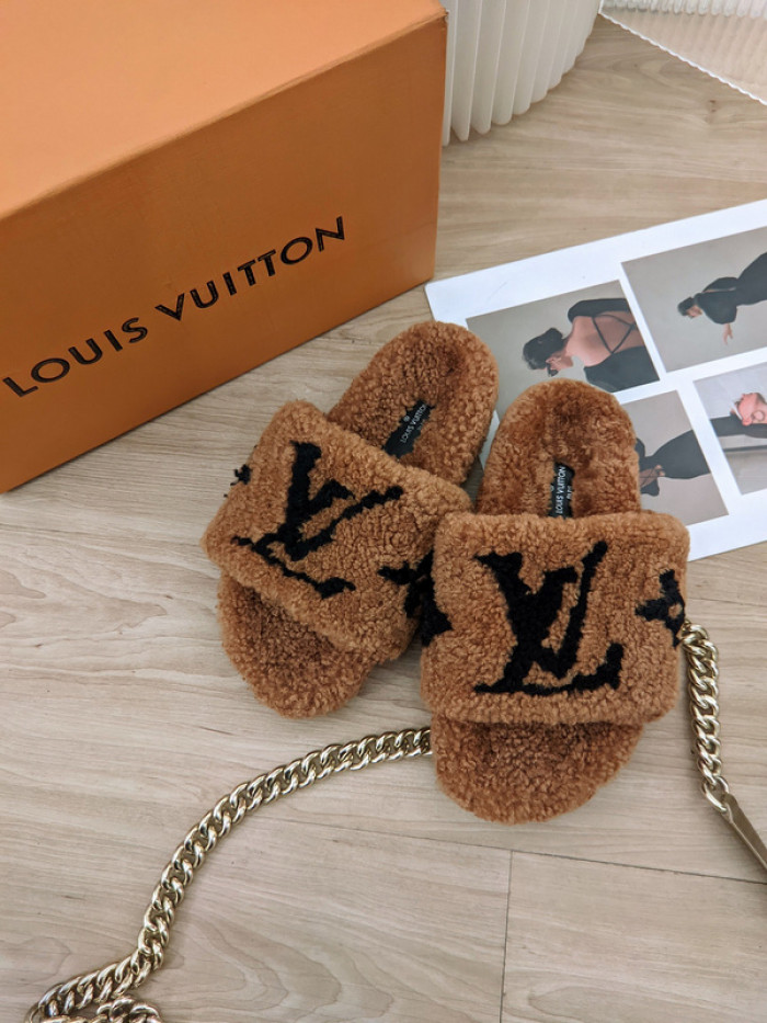 Lou1su1tt slides