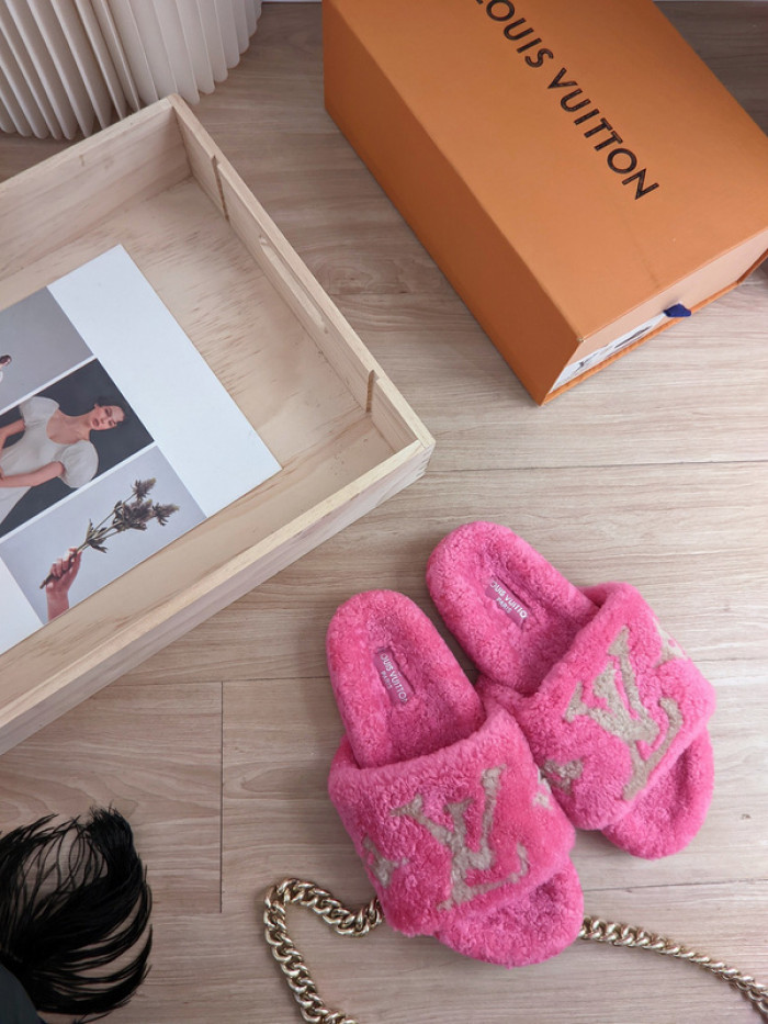 Lou1su1tt slides