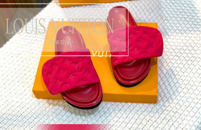 Lou1su1tt slides