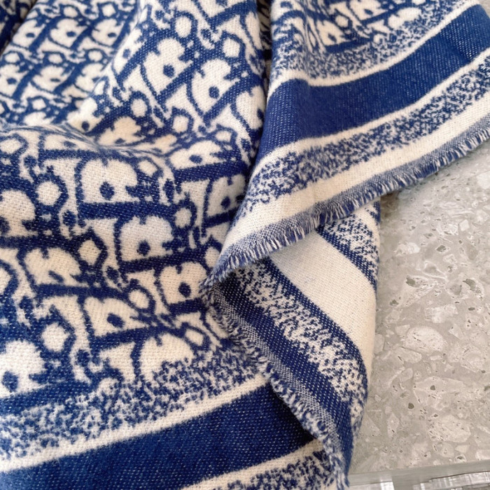 D10R SCARF