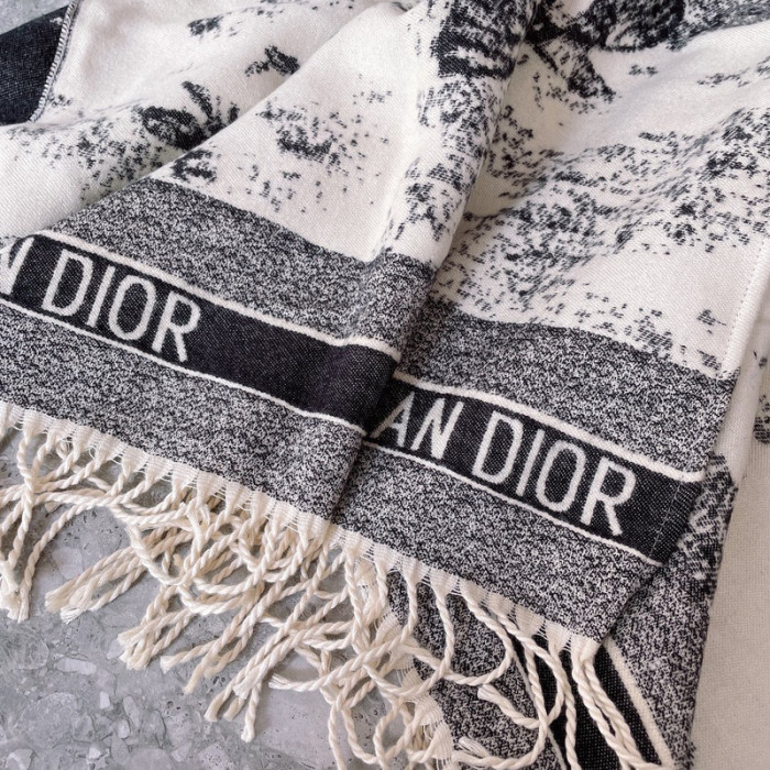 D10R SCARF