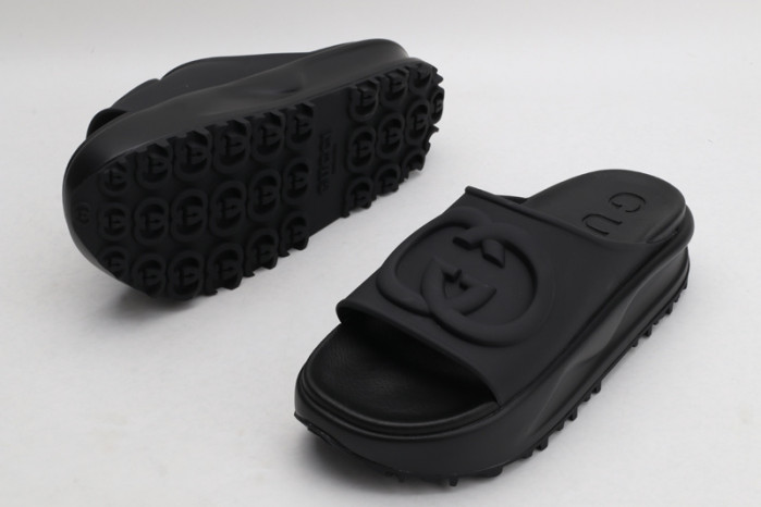 Gu66 SLIPPERS