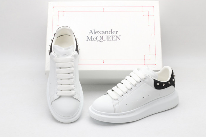 MQ Sneakers