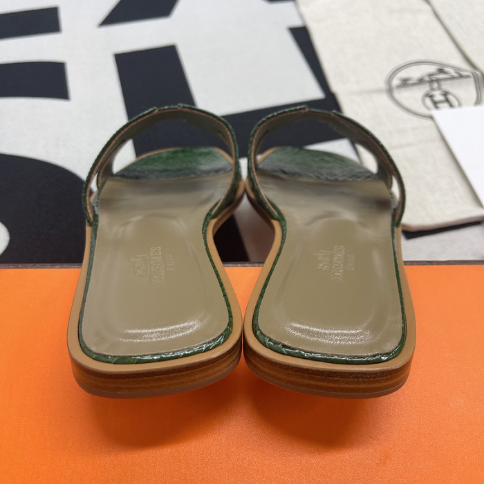 Hemr3 Slippers