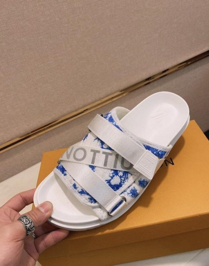 Lou1su1tt slides