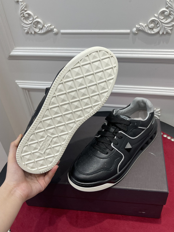 Valnetin0 One Stud Low-Top
