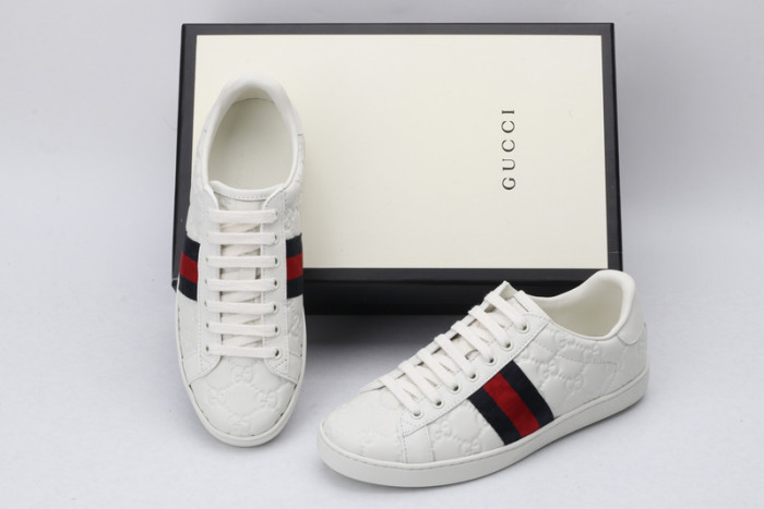 Gu66 Ace Embroidered Low-Top Sneaker