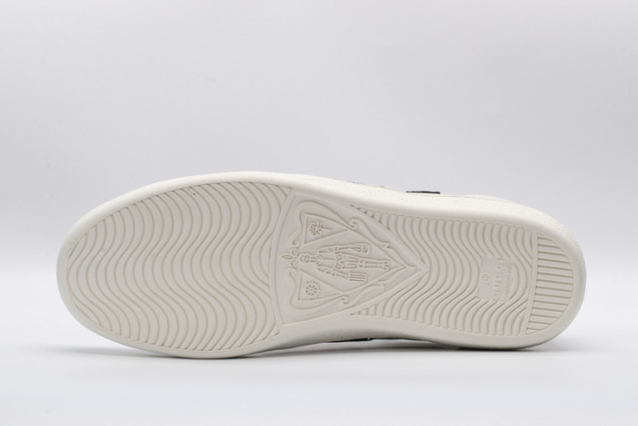 Gu66 Ace Embroidered Low-Top Sneaker