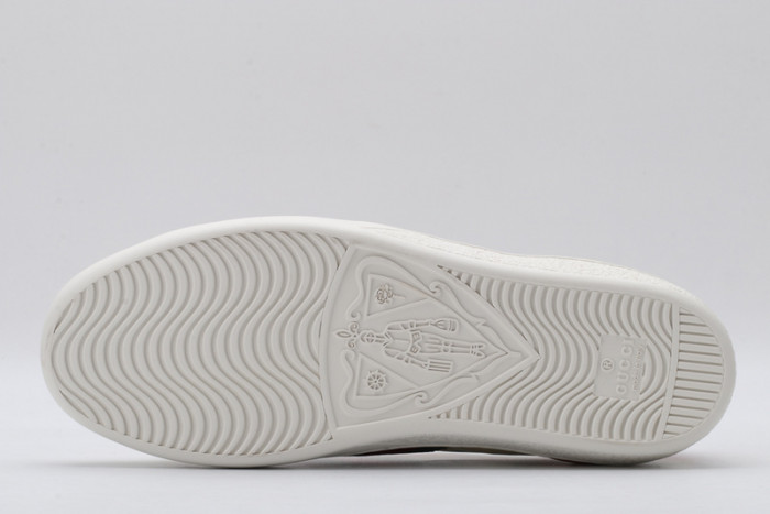 Gu66 Ace Embroidered Low-Top Sneaker