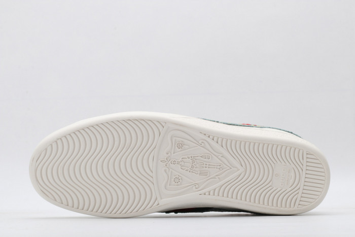 Gu66 Ace Embroidered Low-Top Sneaker