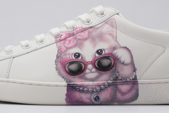 Gu66 Ace Embroidered Low-Top Sneaker