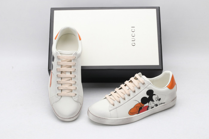 Gu66 Ace Embroidered Low-Top Sneaker
