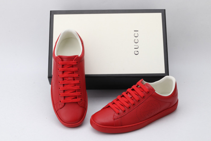 Gu66 Ace Embroidered Low-Top Sneaker
