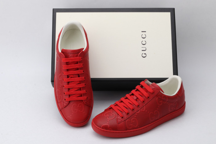 Gu66 Ace Embroidered Low-Top Sneaker