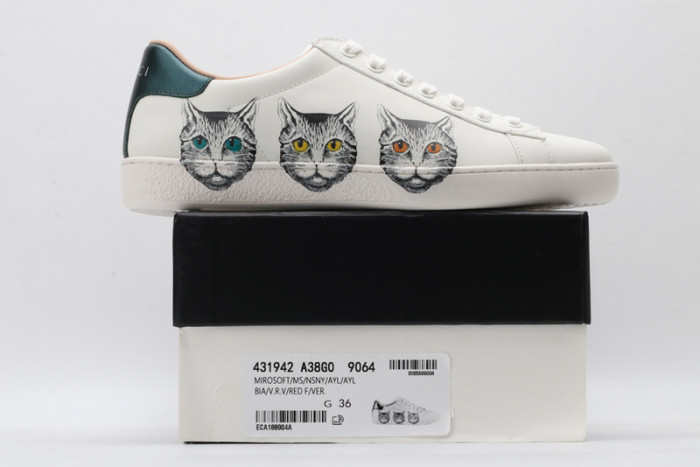 Gu66 Ace Embroidered Low-Top Sneaker